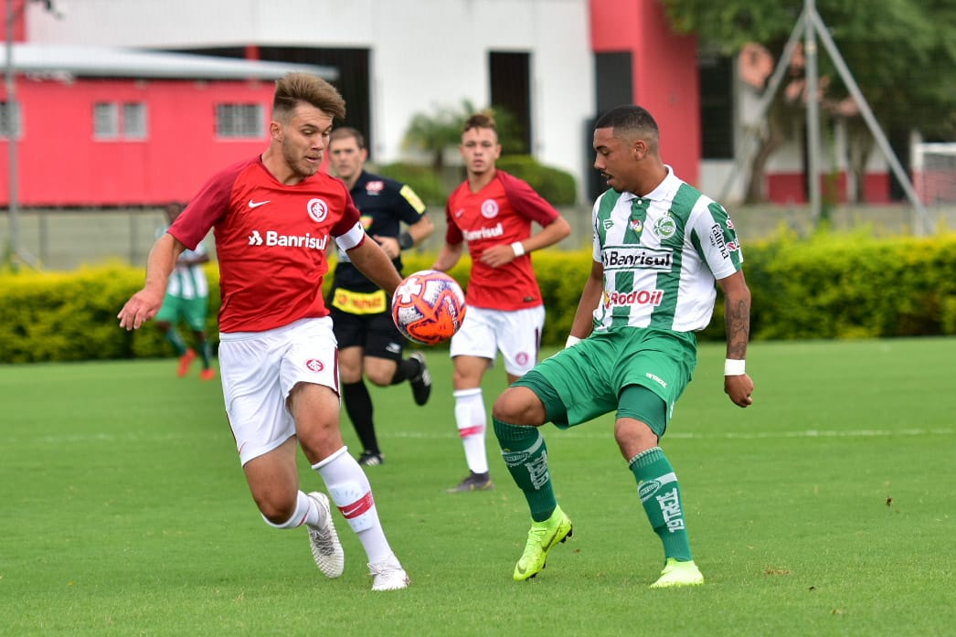 Ju perde a invencibilidade no Gauchão sub-20