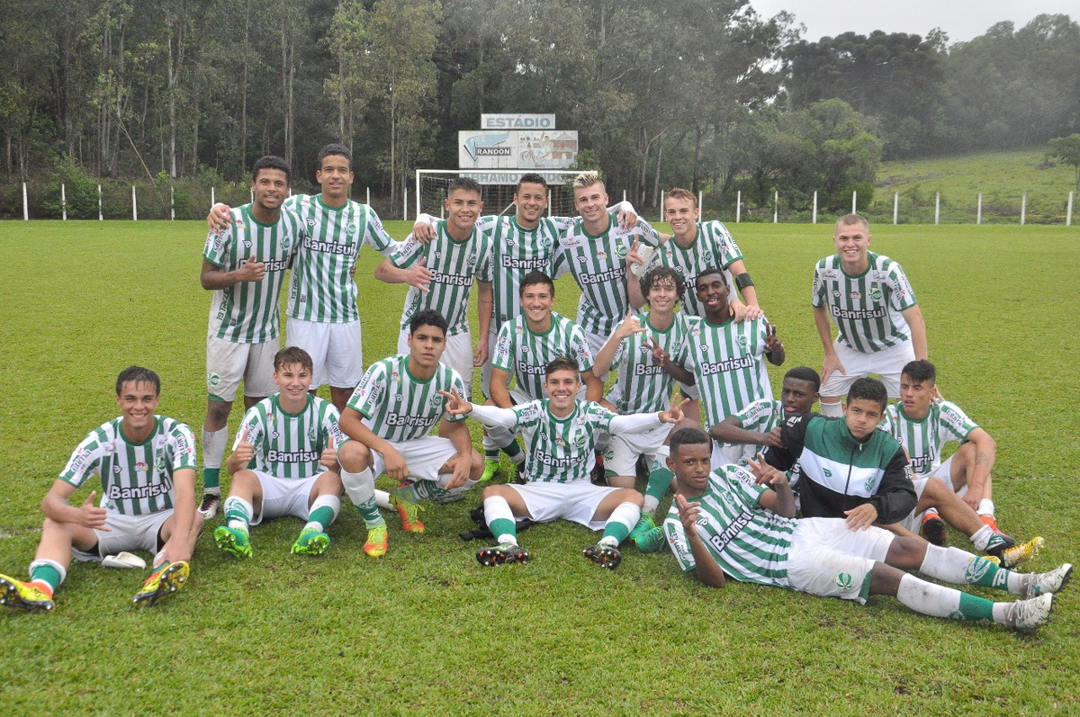 Ju vence Oriente e está nas semifinais do Gauchão Sub-17