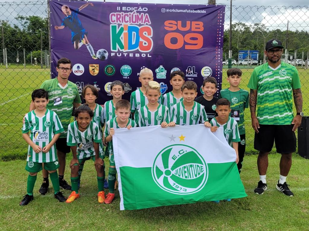 Escola do Ju de Torres conquista Criciúma Kids