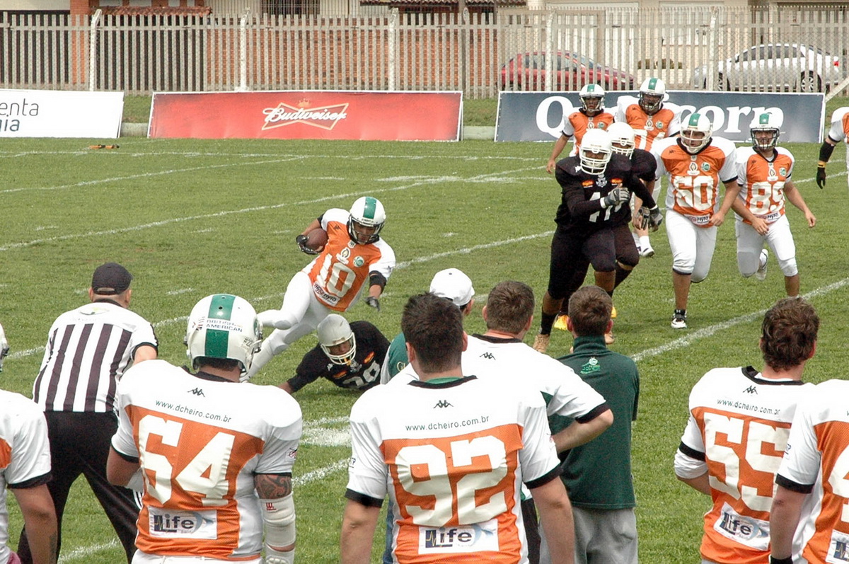 Juventude Gladiators vence a segunda no torneio Touchdown
