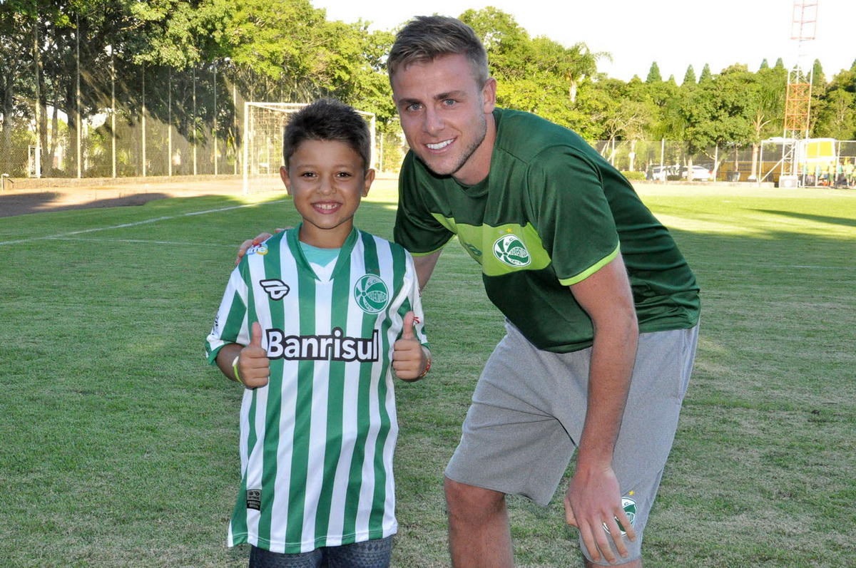 O encontro dos Klaus na pré-temporada do Juventude