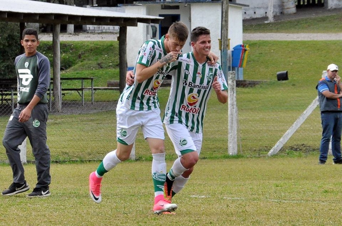 Sub-19 vence e sub-17 empata em competições estaduais