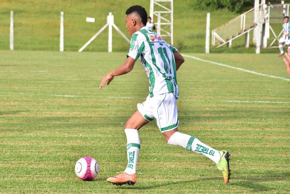Sub-15 e sub-17 vencem pelo Gauchão