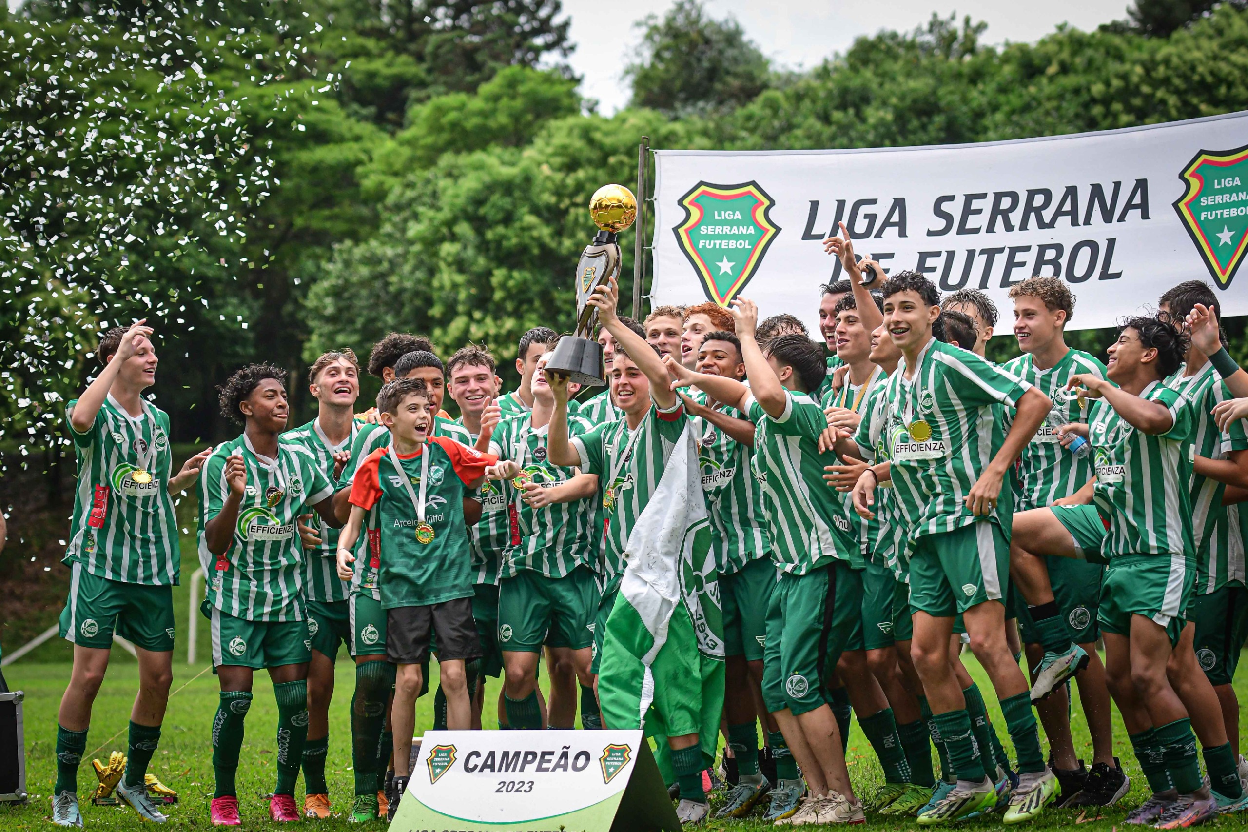 Mais uma taça para os guris! Sub-15 do Juventude vence Inter e se sagra campeão da Liga Serrana