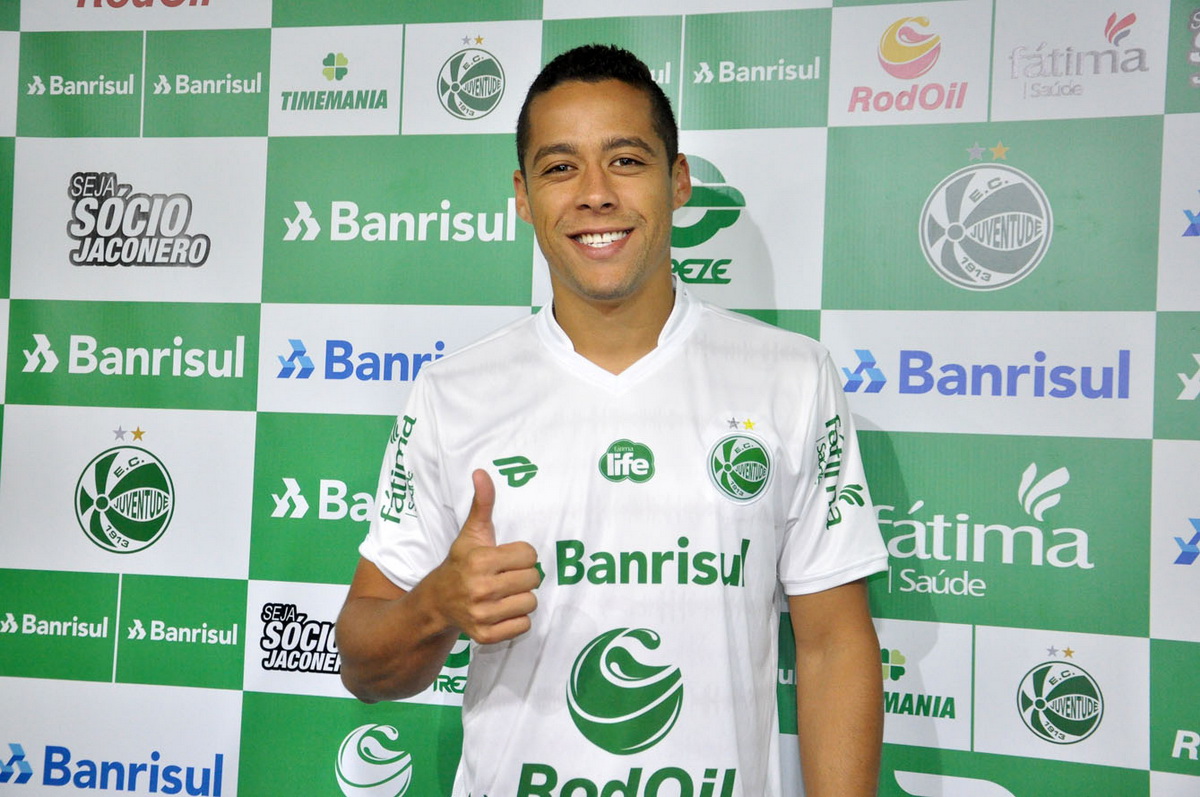 Juventude apresenta o atacante Ramon