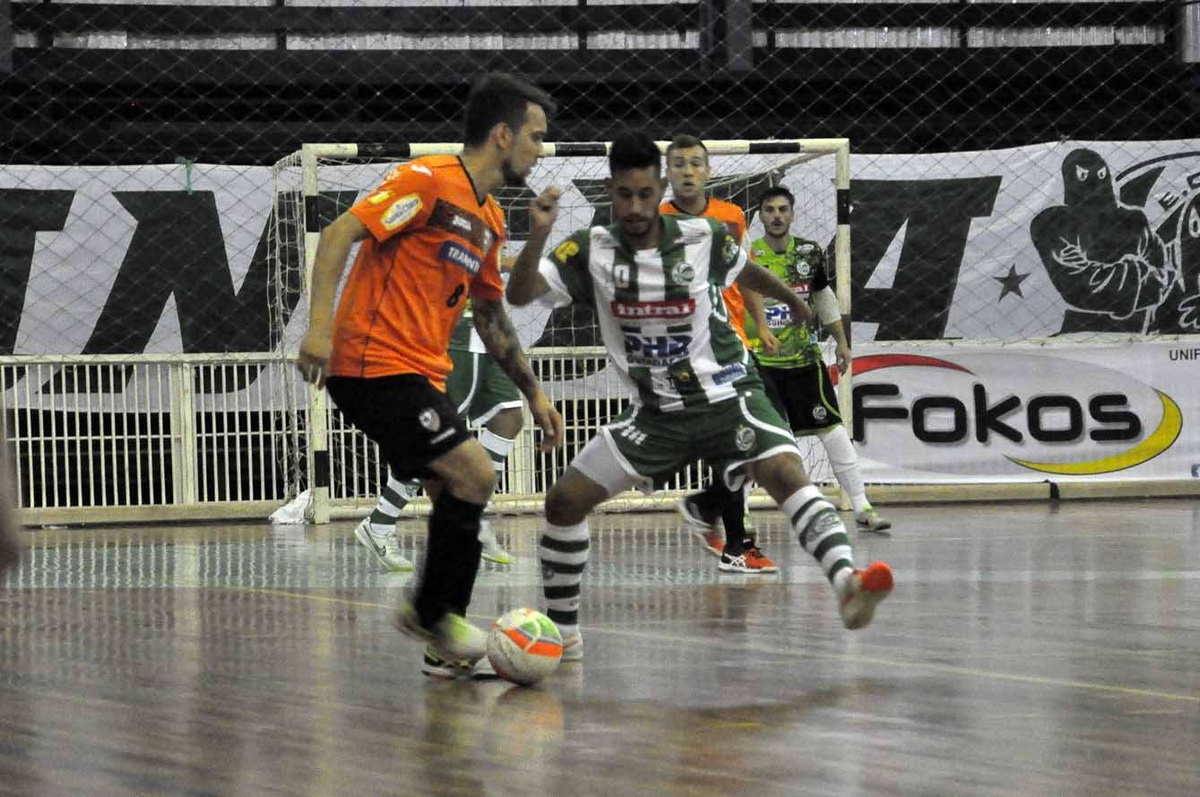 Juventude encara a ACBF nesta segunda, em Flores da Cunha