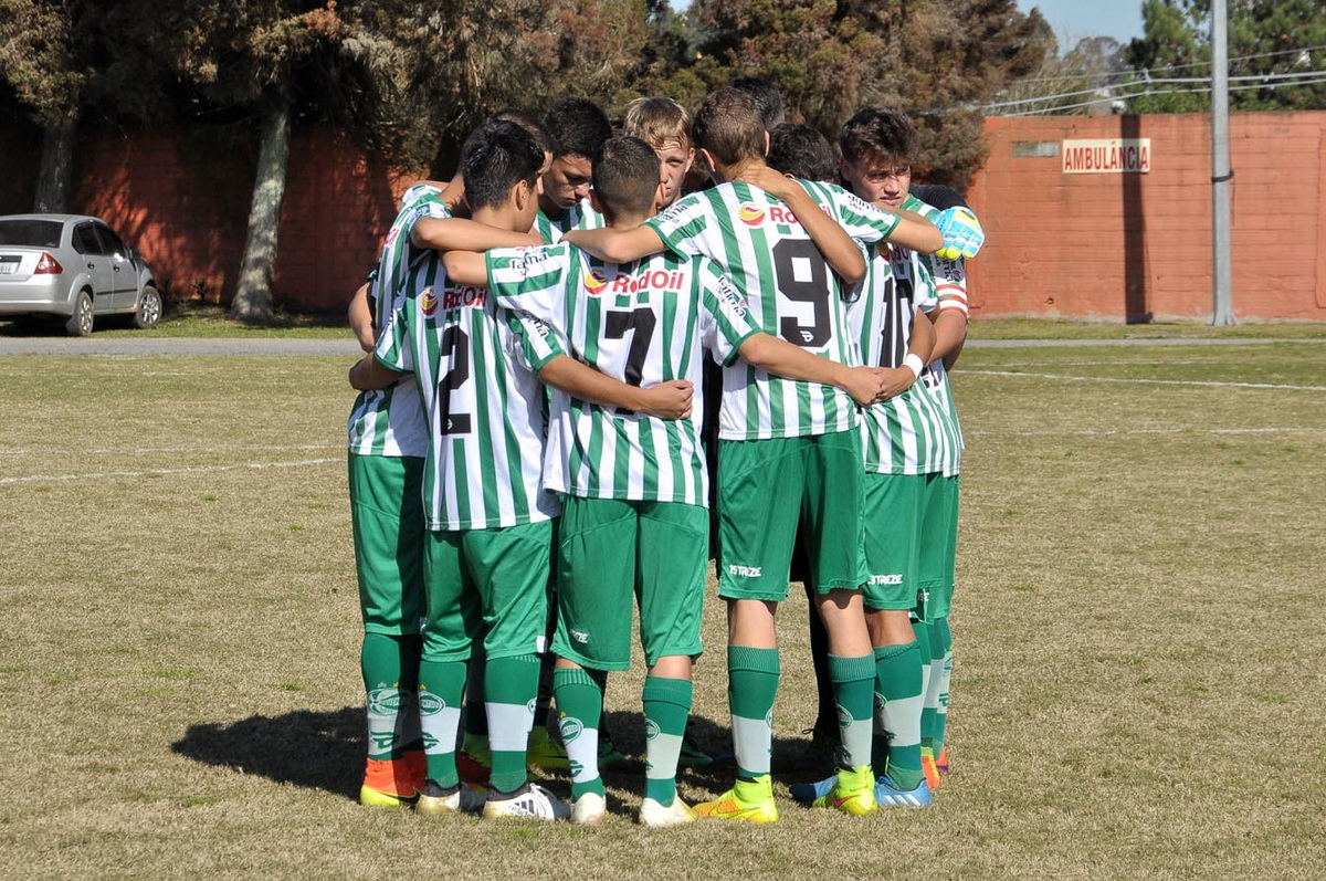 Sub-15 faz 9 x 0 pelo Campeonato Gaúcho