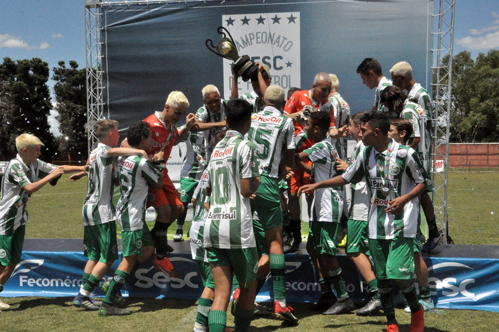 Ju sub-14 vence a Copa Sesc e encerra ano com três títulos