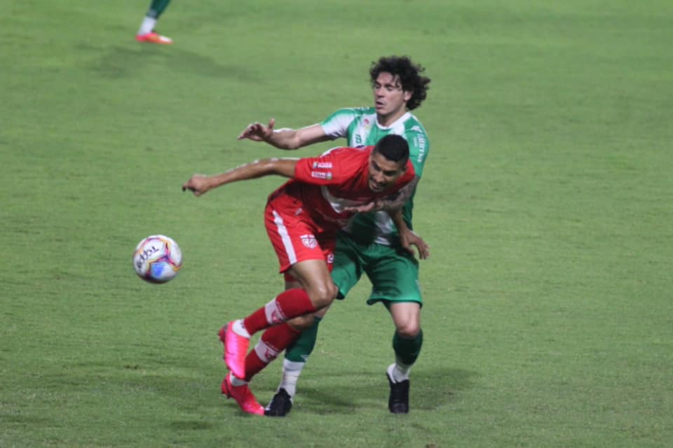 Ju arranca com vitória no returno da Série B