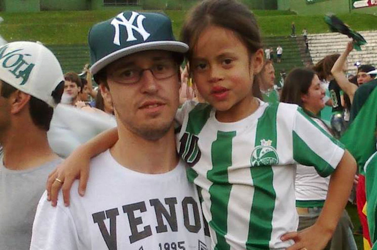 Juventude lamenta o falecimento da pequena Letícia Camargo