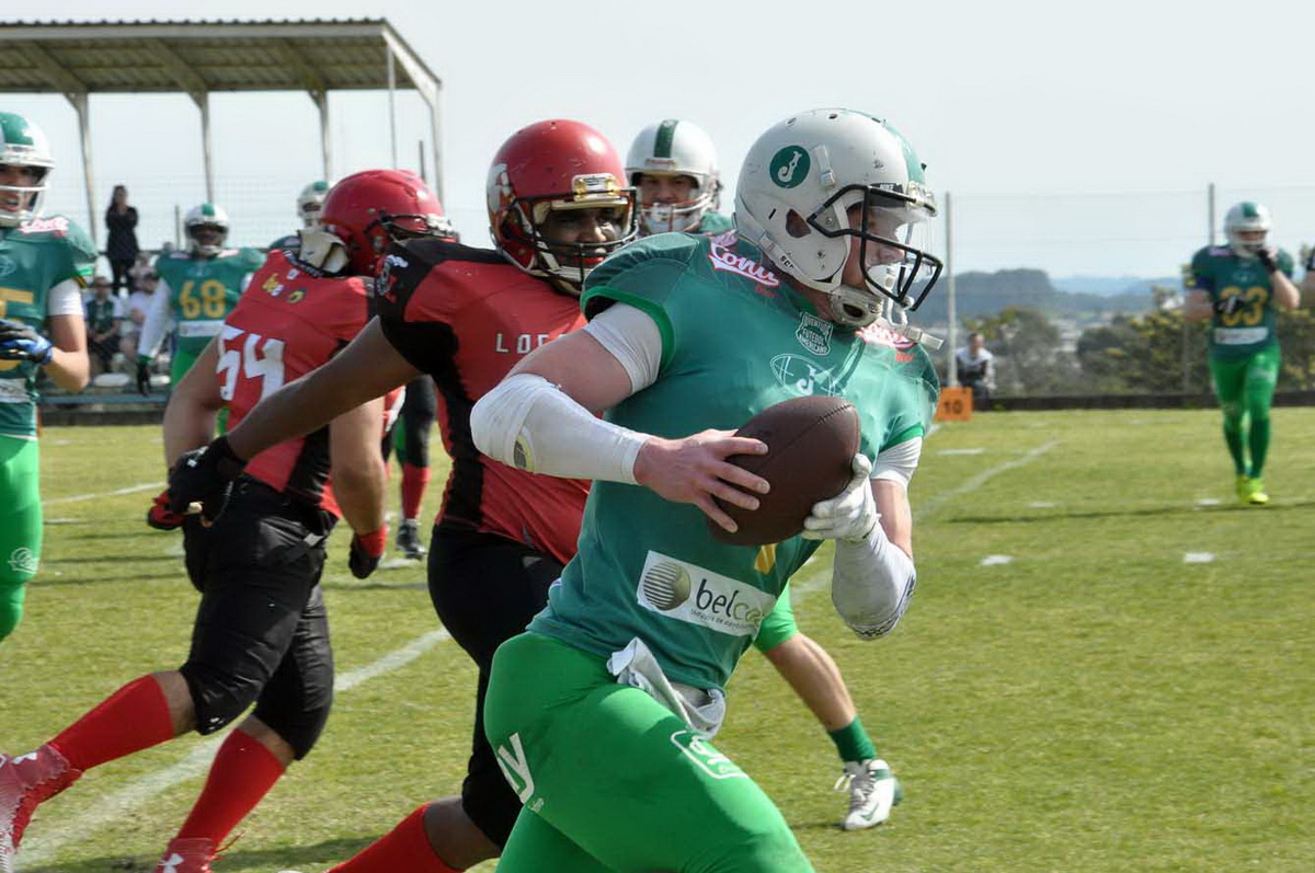 Juventude FA a uma vitória dos playoffs do Touchdown