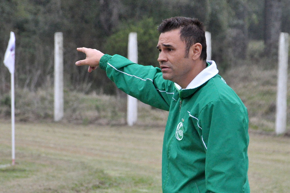 Sub-16 do Ju aplica 6 no Caxias pelo Campeonato Serrano