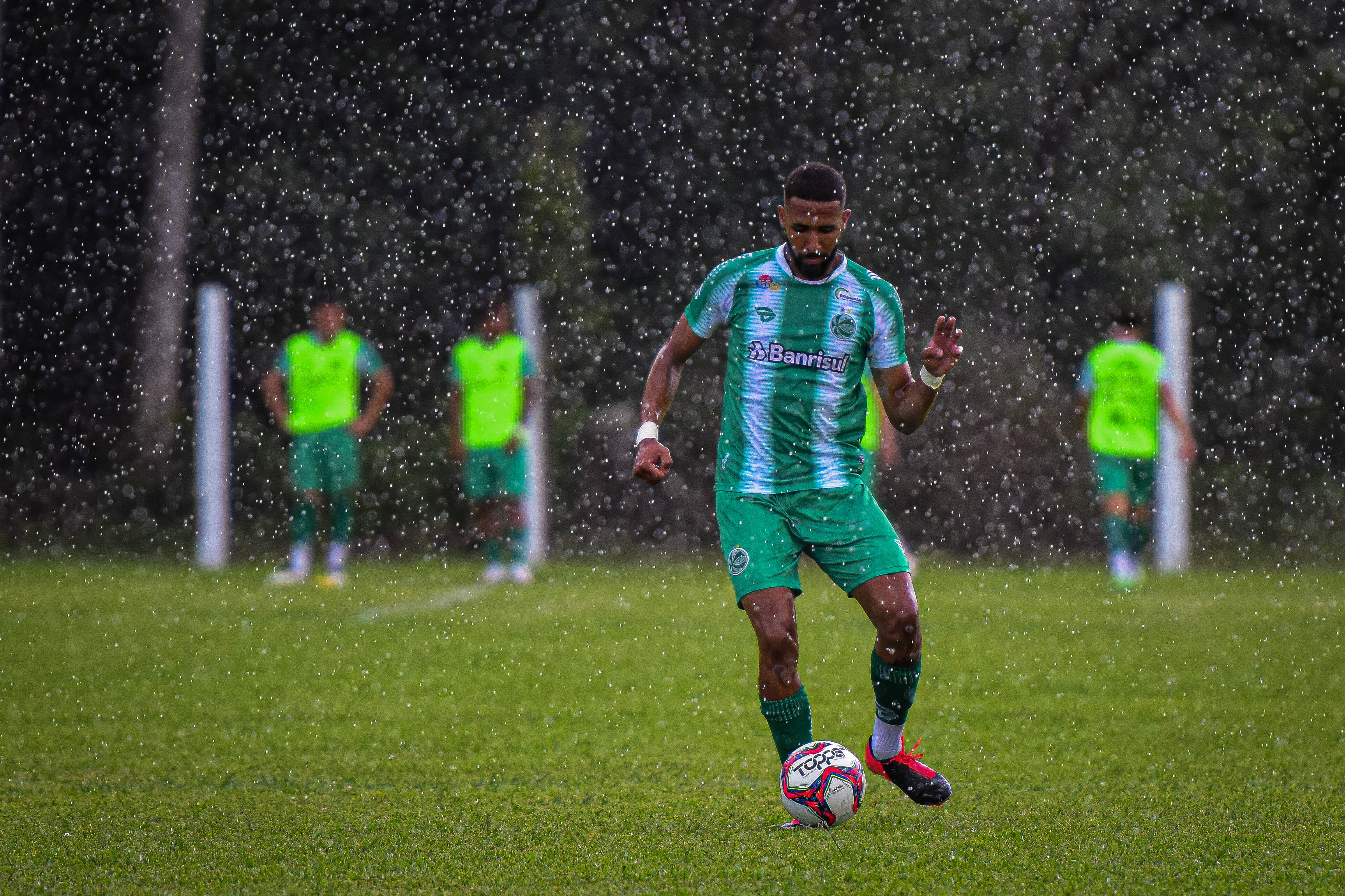 Com um a menos, Sub-20 fica no empate com a APAFUT pelo Gauchão