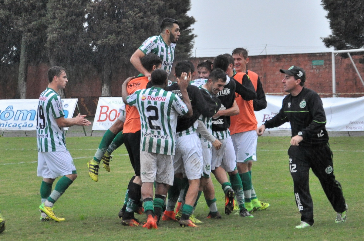 Ju vence o Caxias pelo Gauchão sub-20