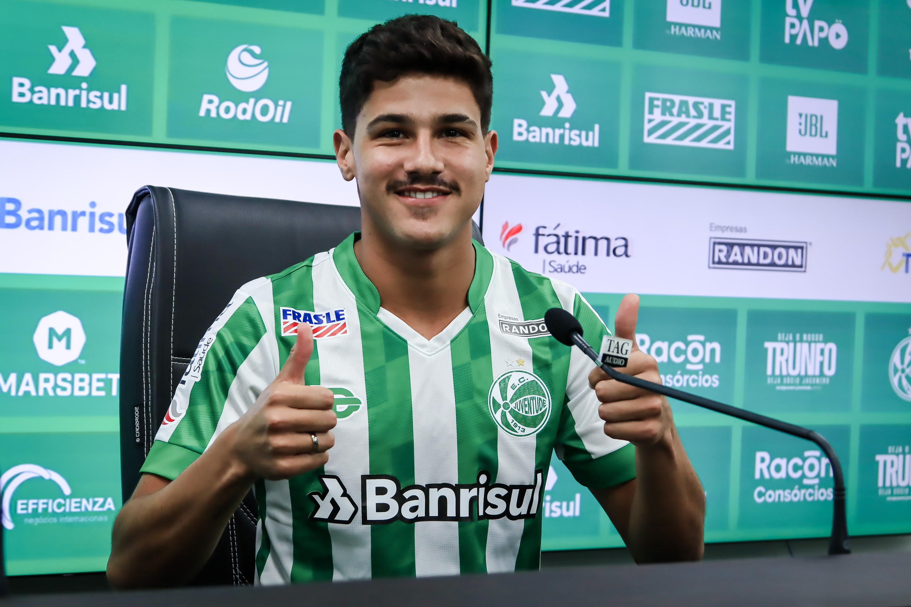 Rômulo é o sétimo reforço apresentado no Jaconi