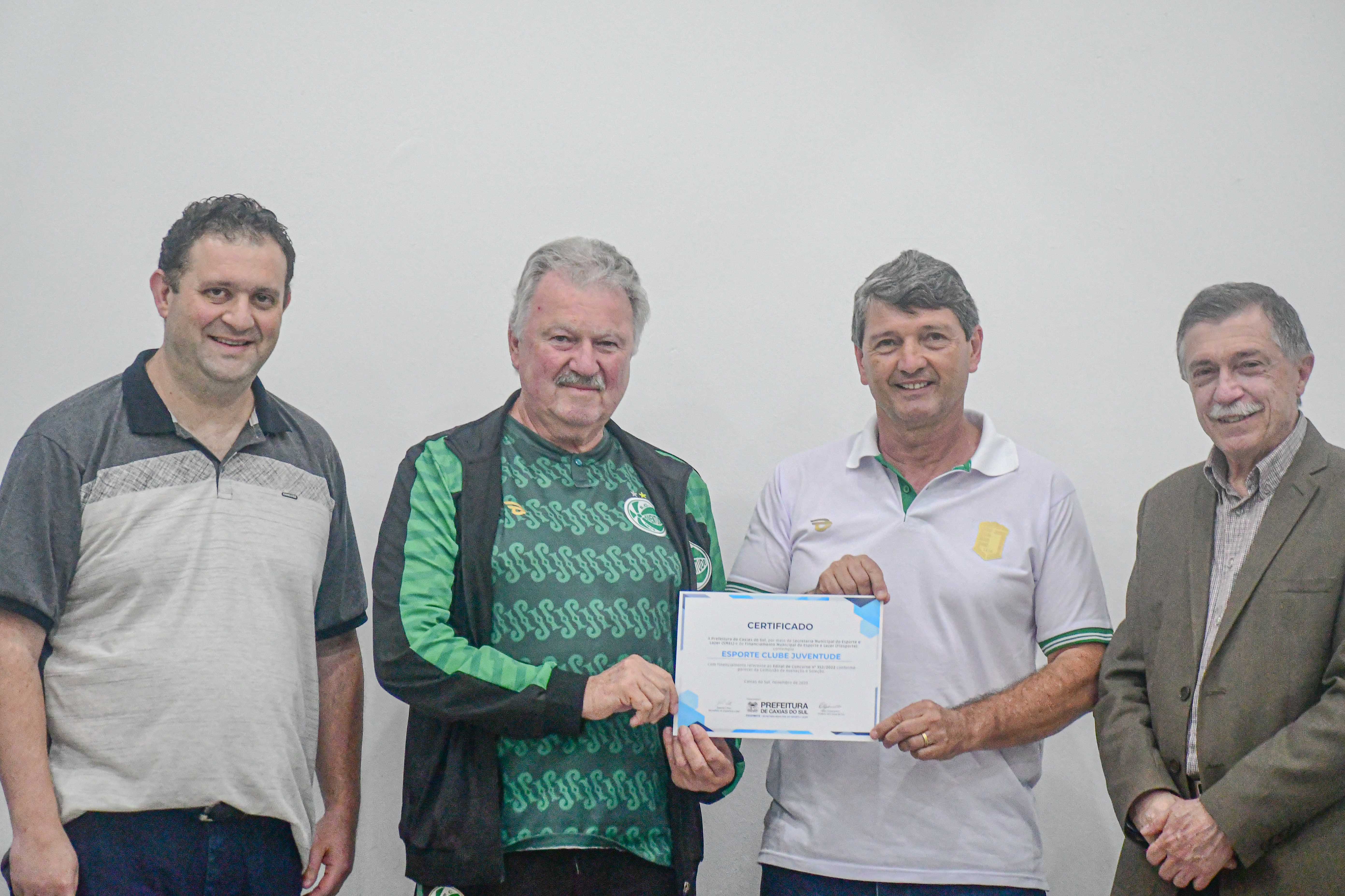 Juventude recebe Certificado do Fiesporte