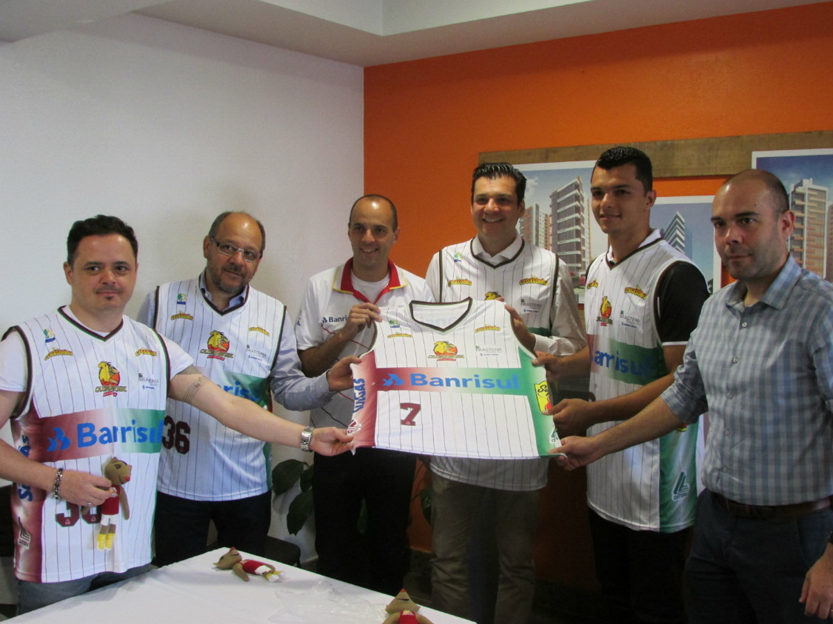 Banrisul Caxias do Sul Basquete lança camisa em homenagem à dupla Ca-Ju