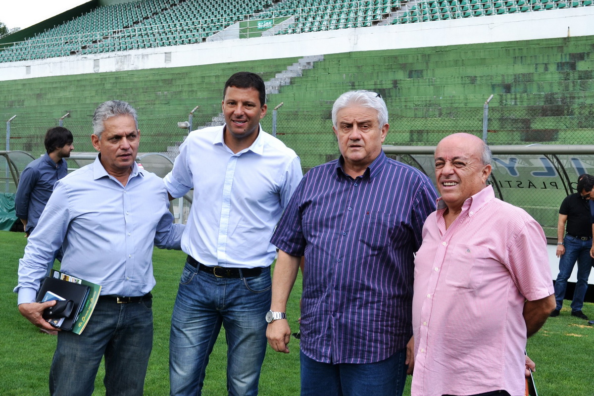 Delegação Equatoriana retorna ao Jaconi