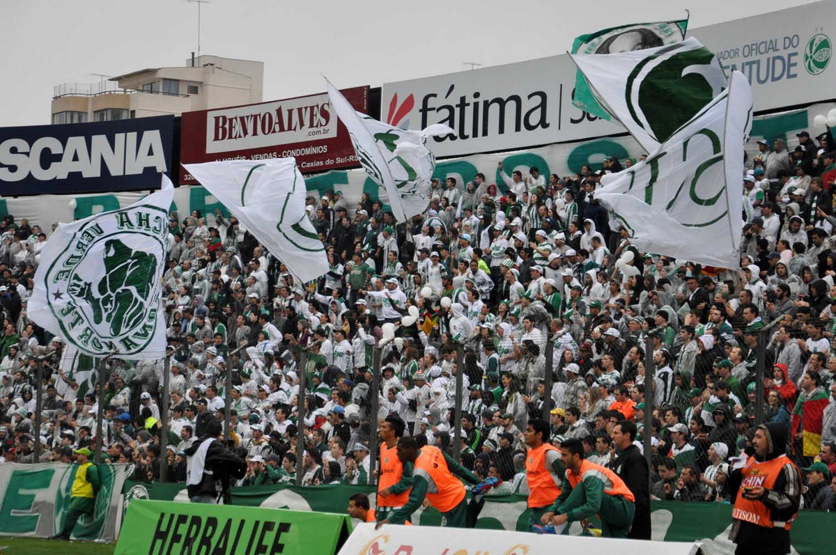 Juventude parabeniza Mancha Verde pelos 25 anos