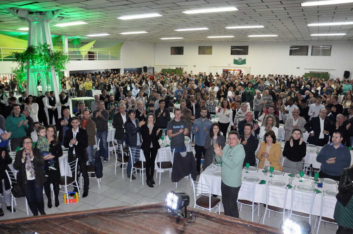 Festa dos 103 anos reuniu 900 Juventudistas