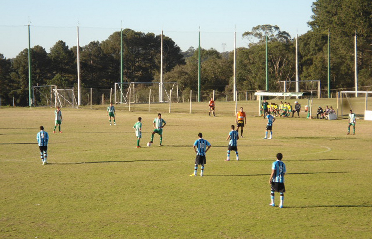 Sub-20: 0 a 0 com o Grêmio mantém Ju na liderança