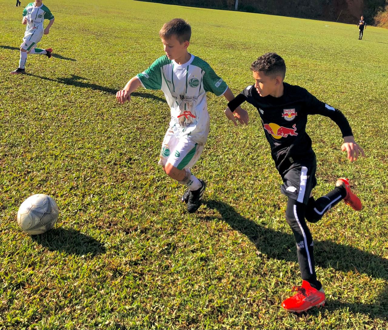 Sub-11 do Juventude vence Bragantino e conquista vaga para semifinal da Copa São Ludgero