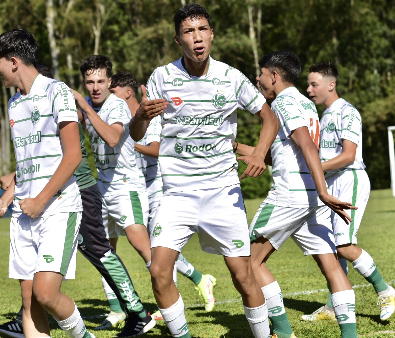 Sub-15 do Ju vence Inter pelo jogo de ida da semifinal da Liga Serrana