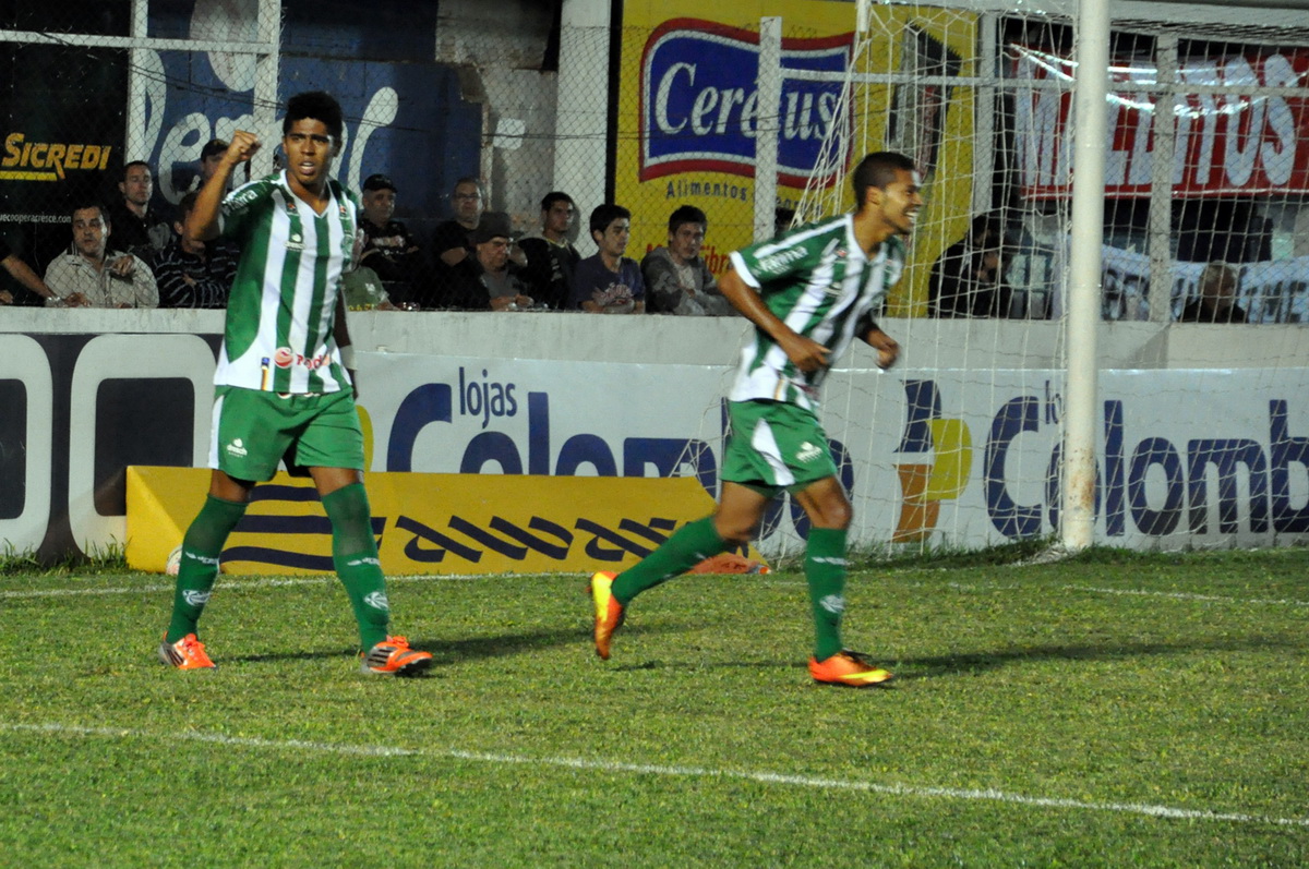 Juventude conquista ponto importante em Ijuí