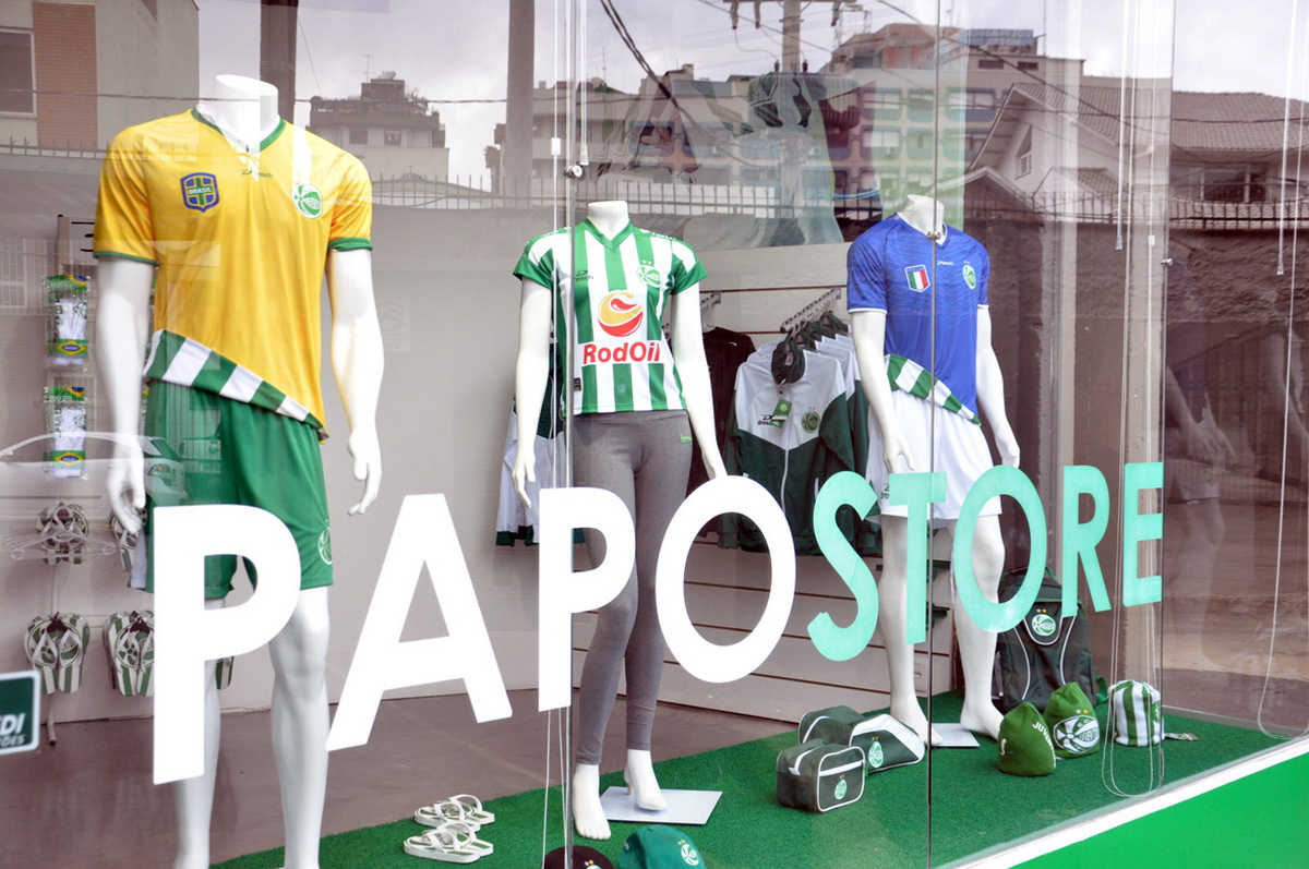 Camisas reversíveis: promoção válida até sexta-feira