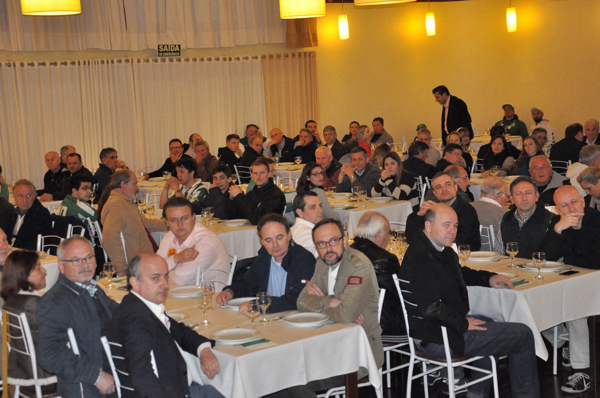 Mais de 100 Juventudistas participaram do 8º Encontro da Papada