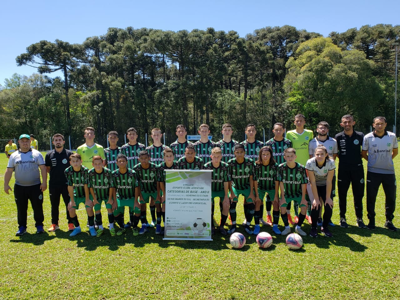 Escola de Futebol tem final de semana vitorioso 