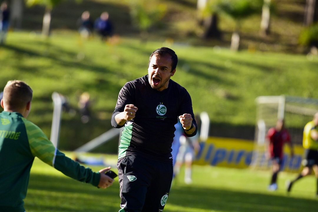 Sub-12 do Juventude vence Athletico-PR e está na semifinal do Sul-Brasileiro