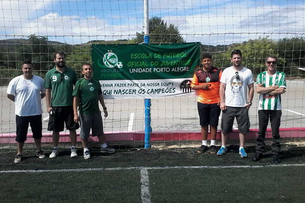 Papos da Capital conhecem franquia da Escola de Futebol em Poa