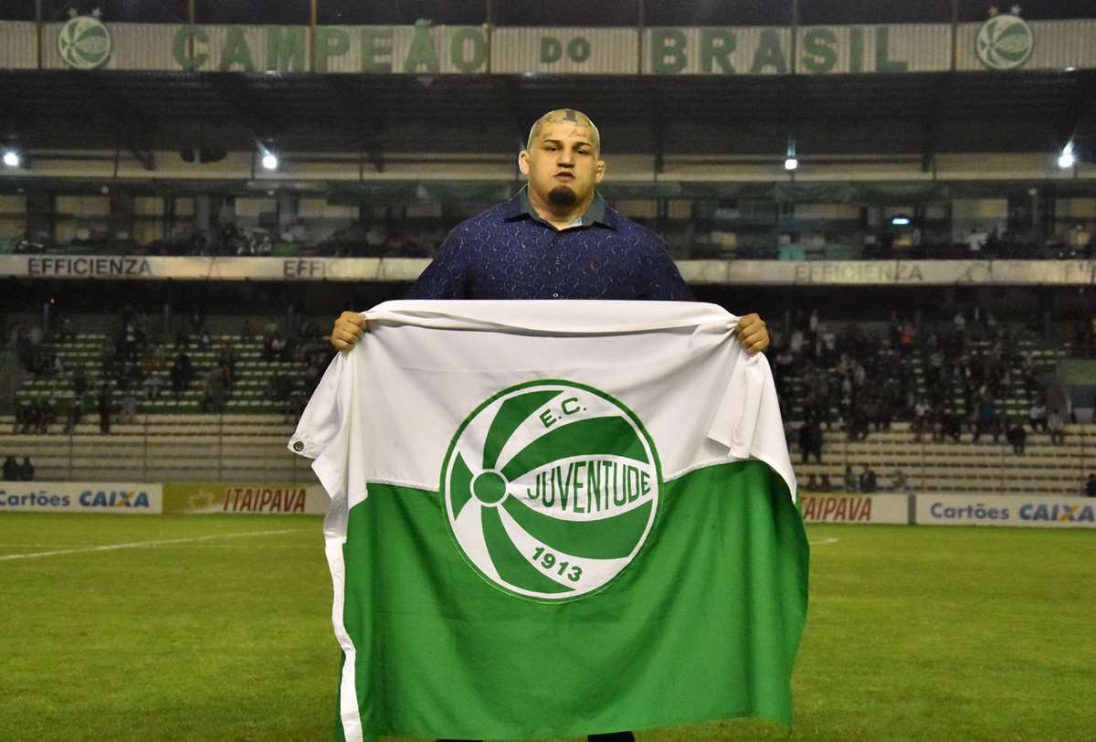 Anderson Tomé viaja para a disputa da Copa do Brasil de Taekwondo