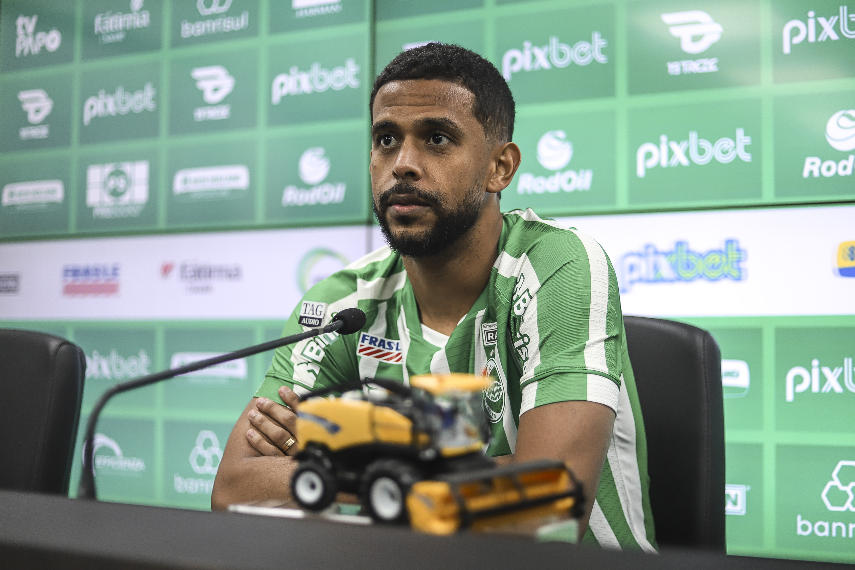 Juventude apresenta zagueiro Renato Chaves