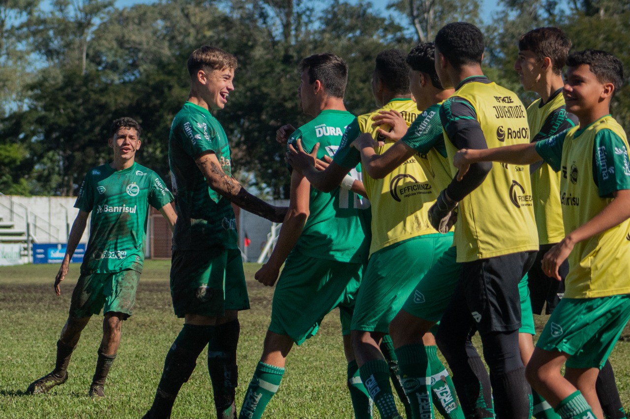 Com um a menos, Ju vence o Flamengo (RS) e garante classificação no EFIPAN