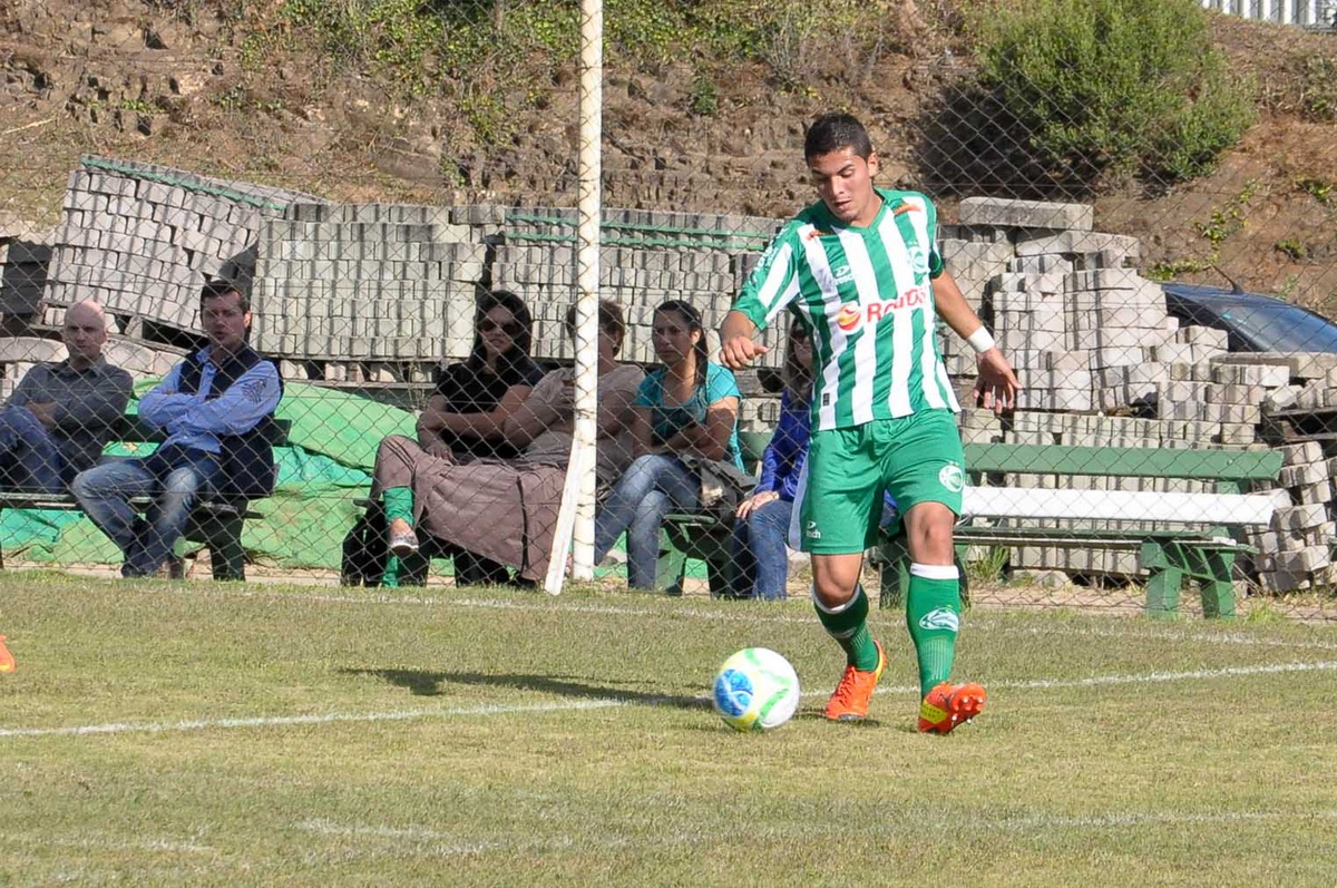Juventude vence Lajeadense e reassume a liderança no Sub-20