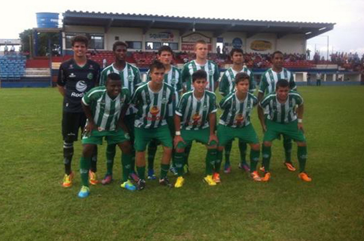 Sub-17 do Ju está na final do segundo turno do Gauchão