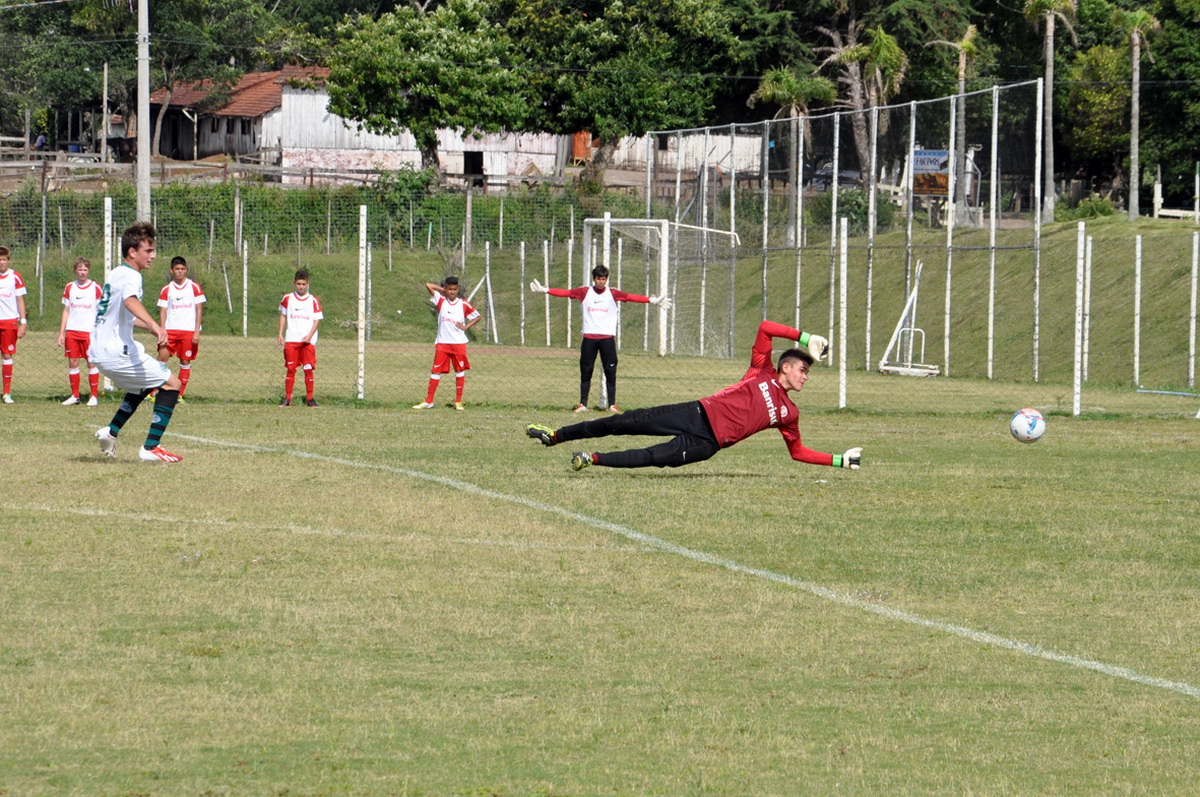 Juventude em vantagem na decisão do Gauchão sub-14