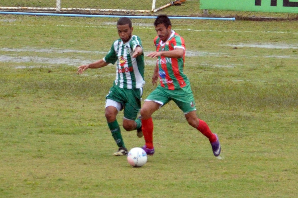 Ju vence mais uma no Sub-20