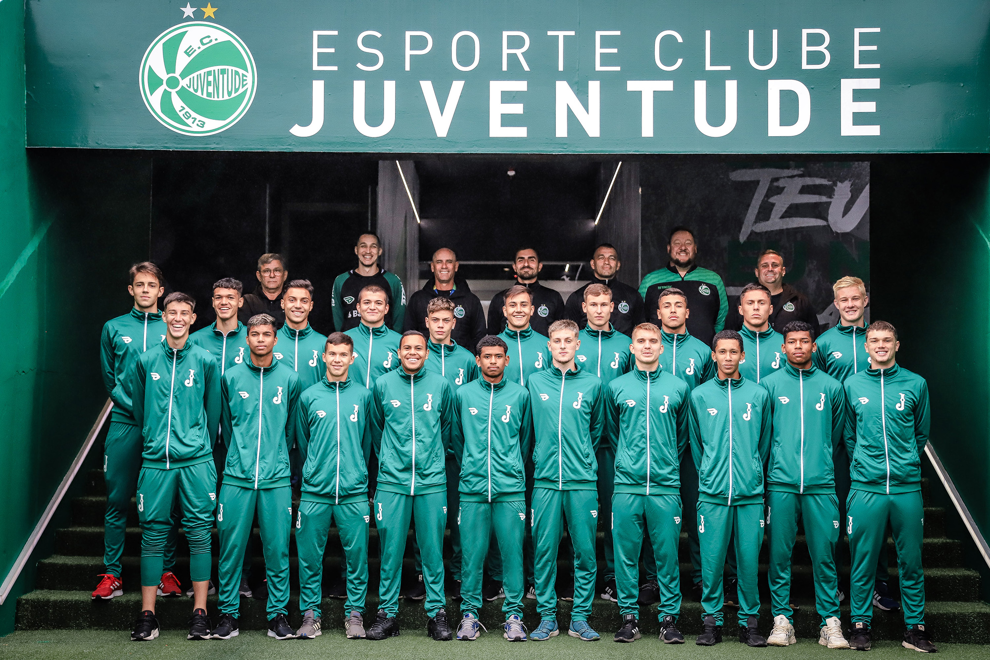 Sub-17 inicia deslocamento para Minas Gerais nesta sexta, onde disputará a Copa Brasileirinho
