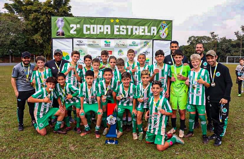 Escola do Ju conquista dois troféus na Copa Estrela
