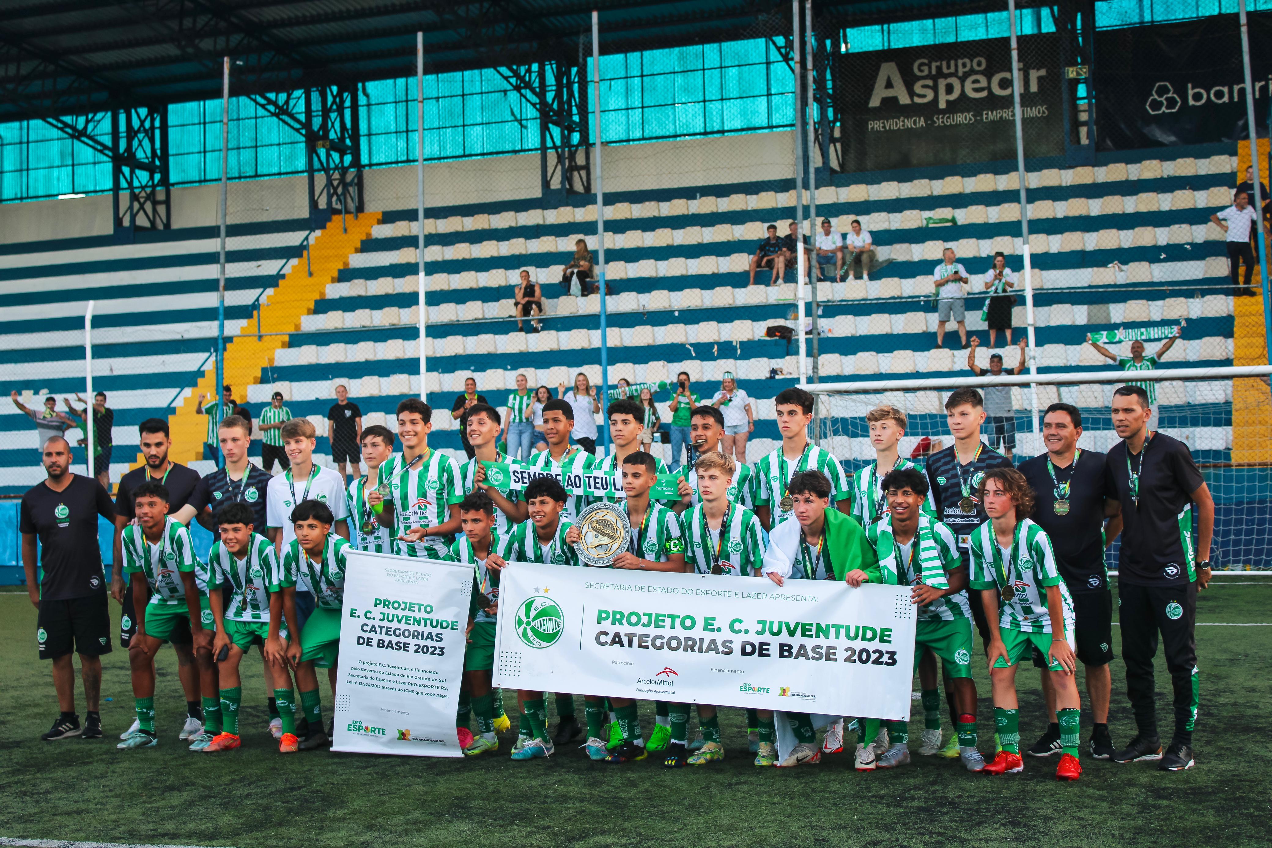 É Campeão! Sub-14 do Ju vence São José e levanta o caneco do Estadual