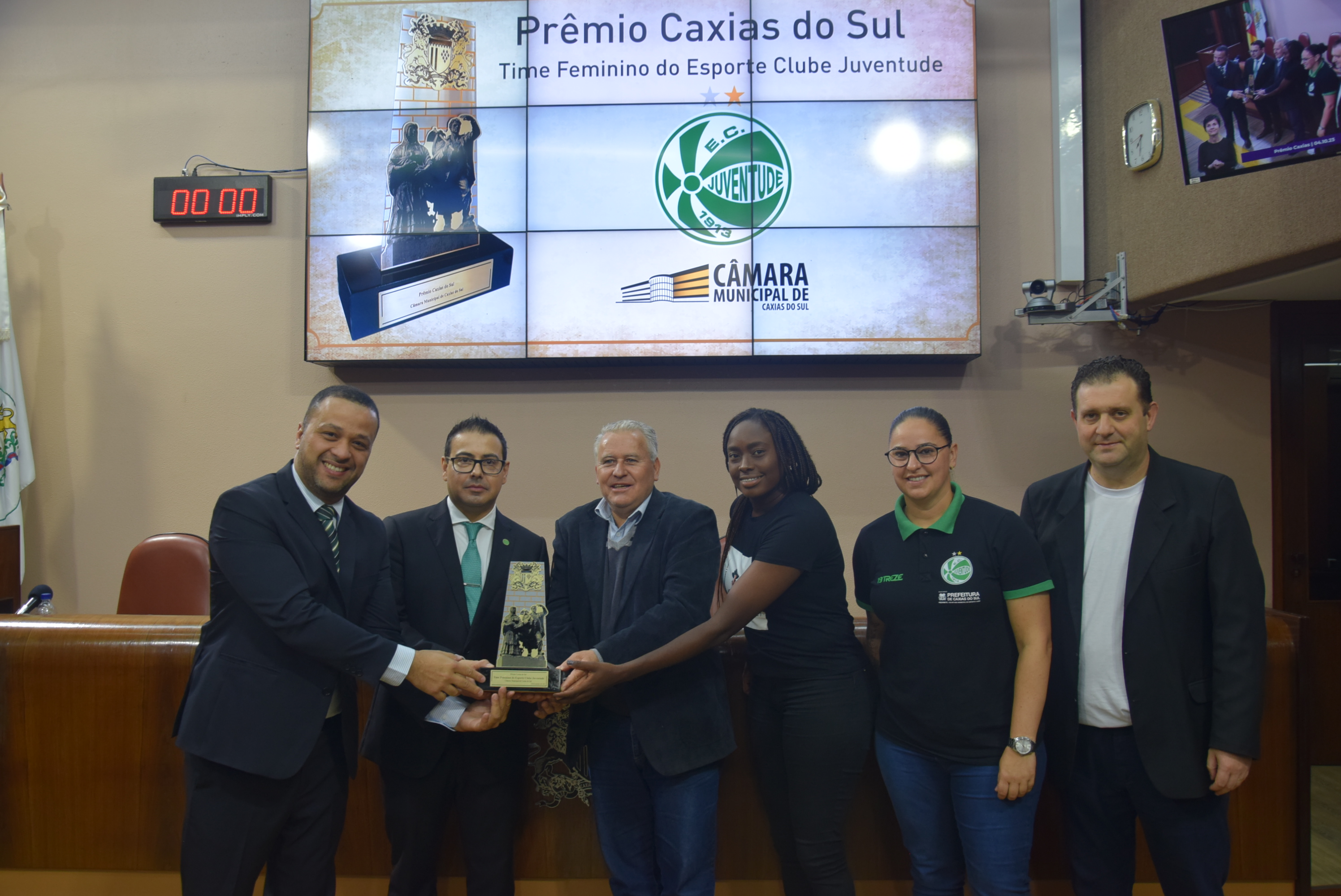 Equipe Feminina do Juventude recebe prêmio Caxias do Sul