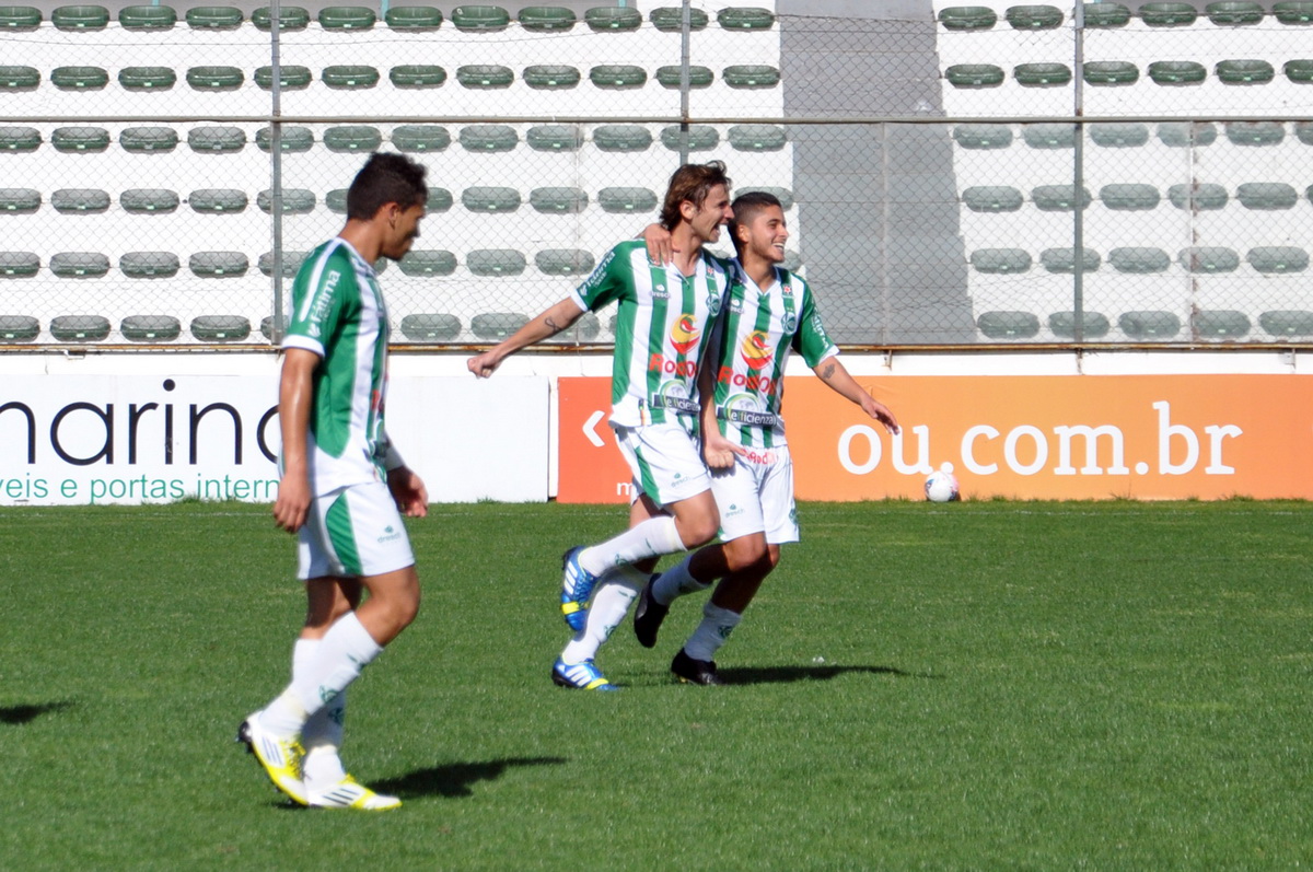 Ju vence Lajeadense em jogo disputado no Jaconi