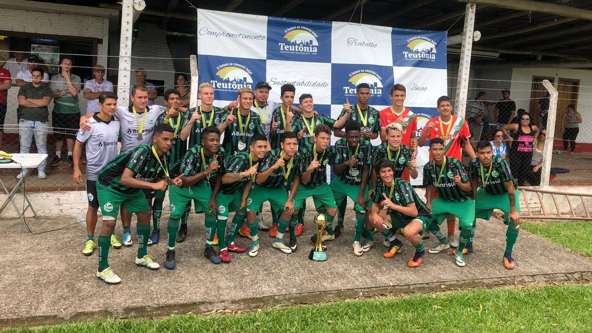 Juventude é campeão em duas categorias na Copa Teutônia