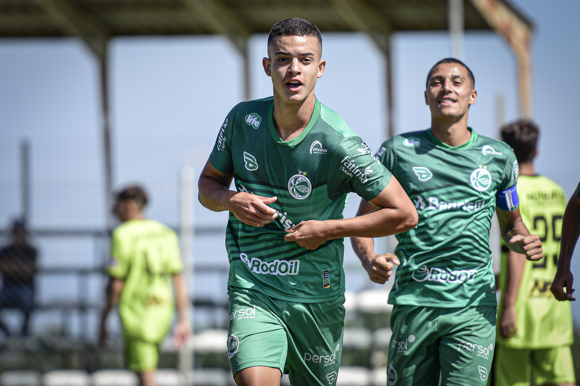 Juventude faz 7x1 e assume liderança no Sul-Brasileiro sub-17