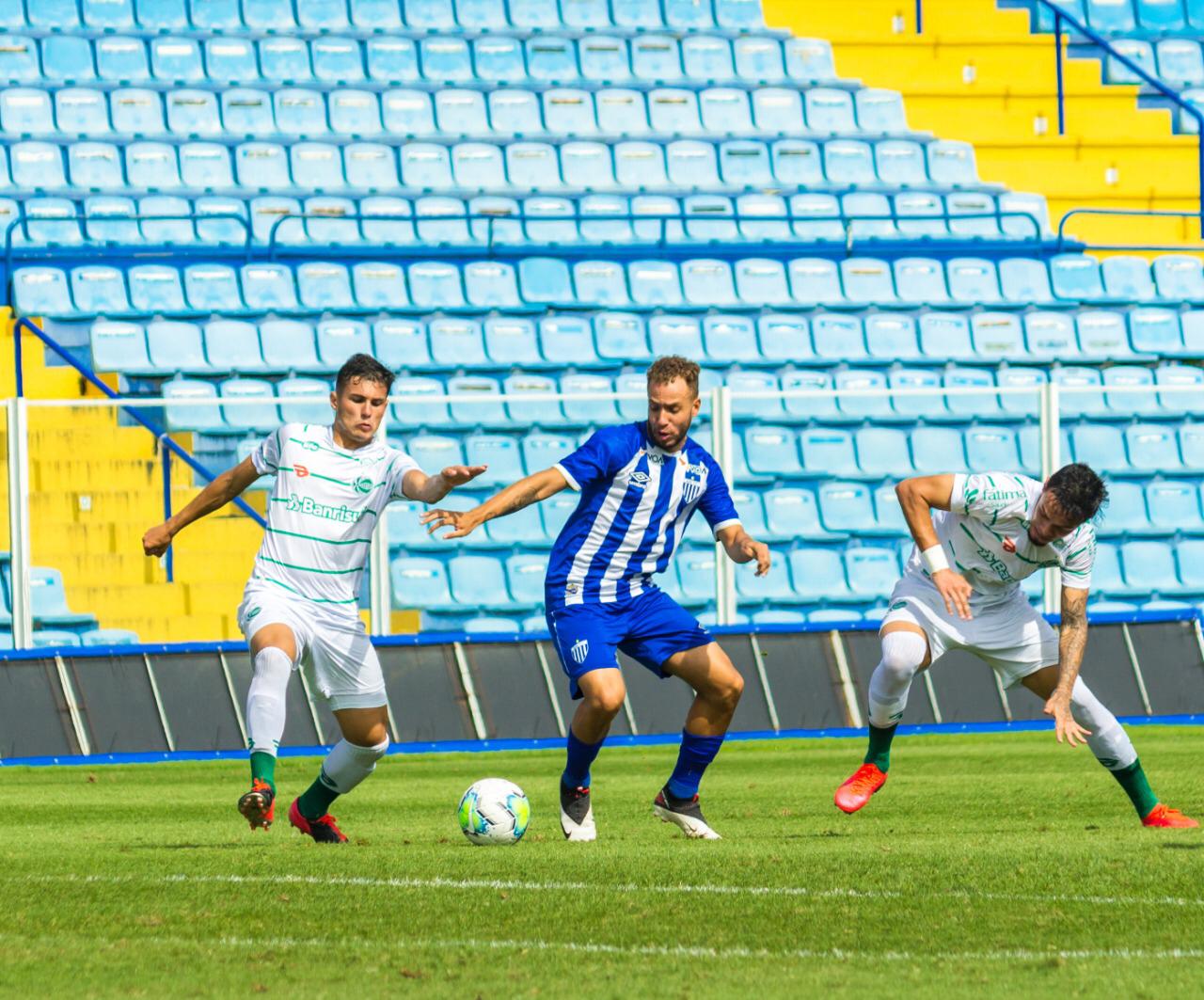 Fora de casa, sub-23 é superado no Brasileirão