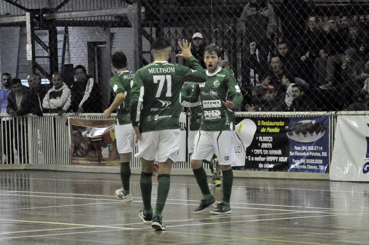 Ju Futsal aplica 5 x 0 na ADS e sobe na tabela da Série Ouro