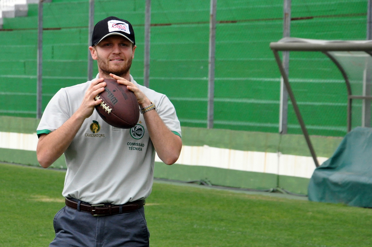 Da terra do football, Brett Morgan chega para impulsionar o esporte